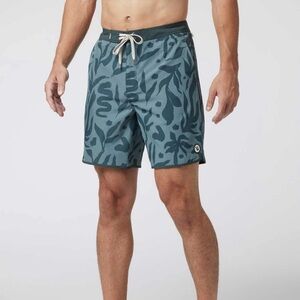 Vuori Men’s Cruise 18.5 Boardshorts 7.5” Inseam Pockets 4-Way Stretch Size 32